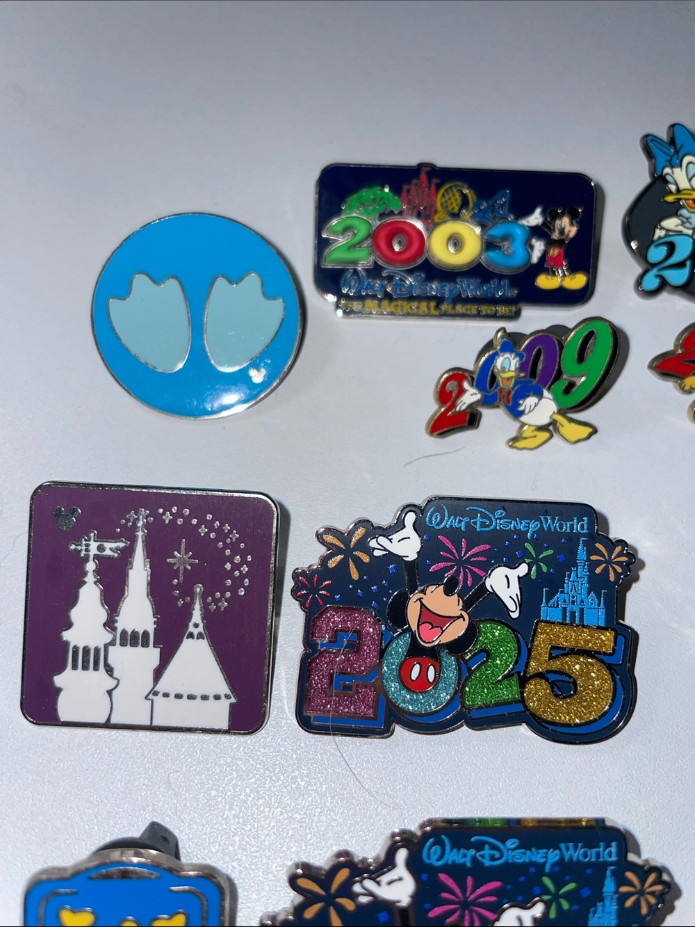 Disney pin bundle for @geedee74 - Picture 6 of 10